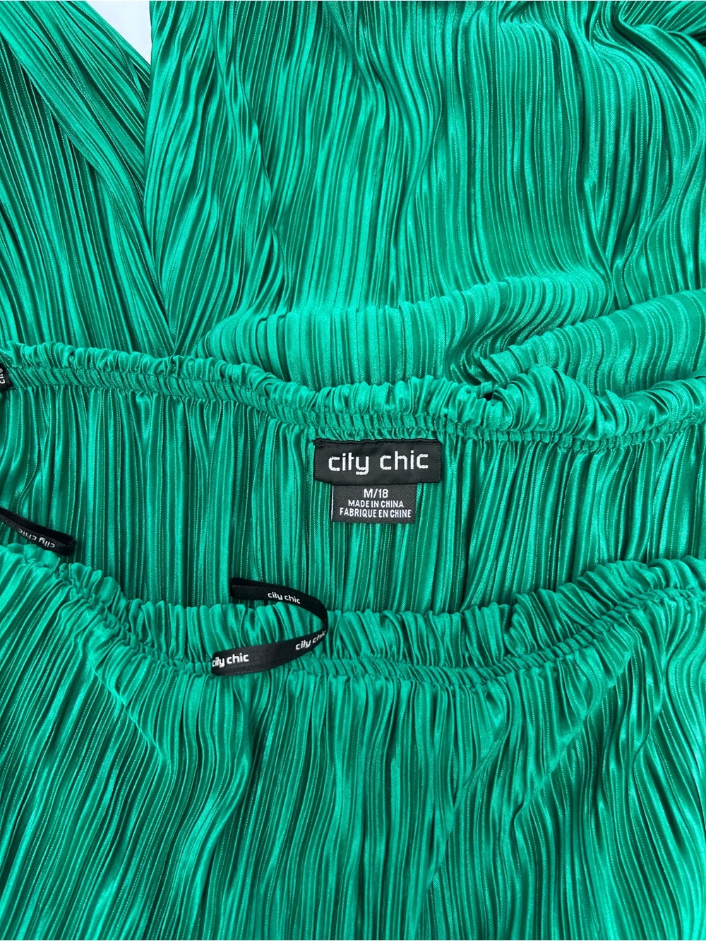 City Chic Emerald Green Strapless Pleated Wide-Leg Jumpsuit - Picture 10 of 11